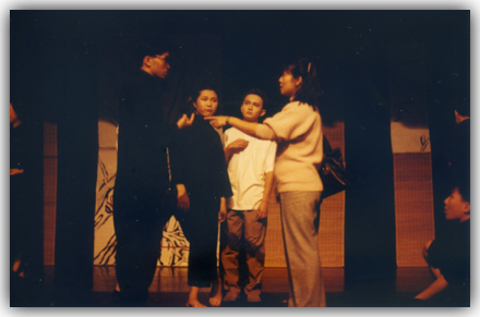 Ho Wai-On directed her "Magic Banyan Tree" at HK City Hall Concert  Hall